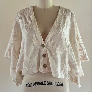 Ivory Textured Button Front Cropped Kimono Blouse